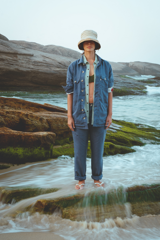 arya linen trousers in dark blue