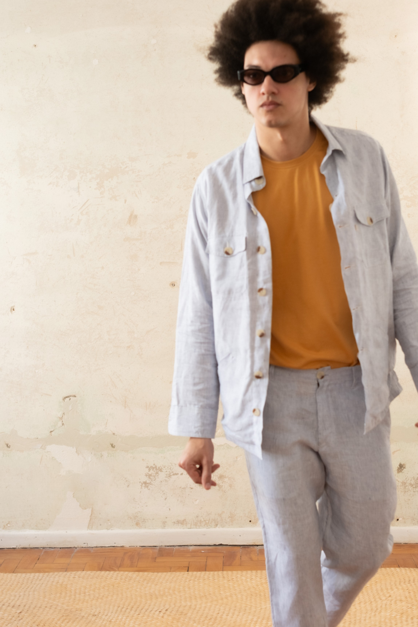 zyaan linen jacket in light blue stripes