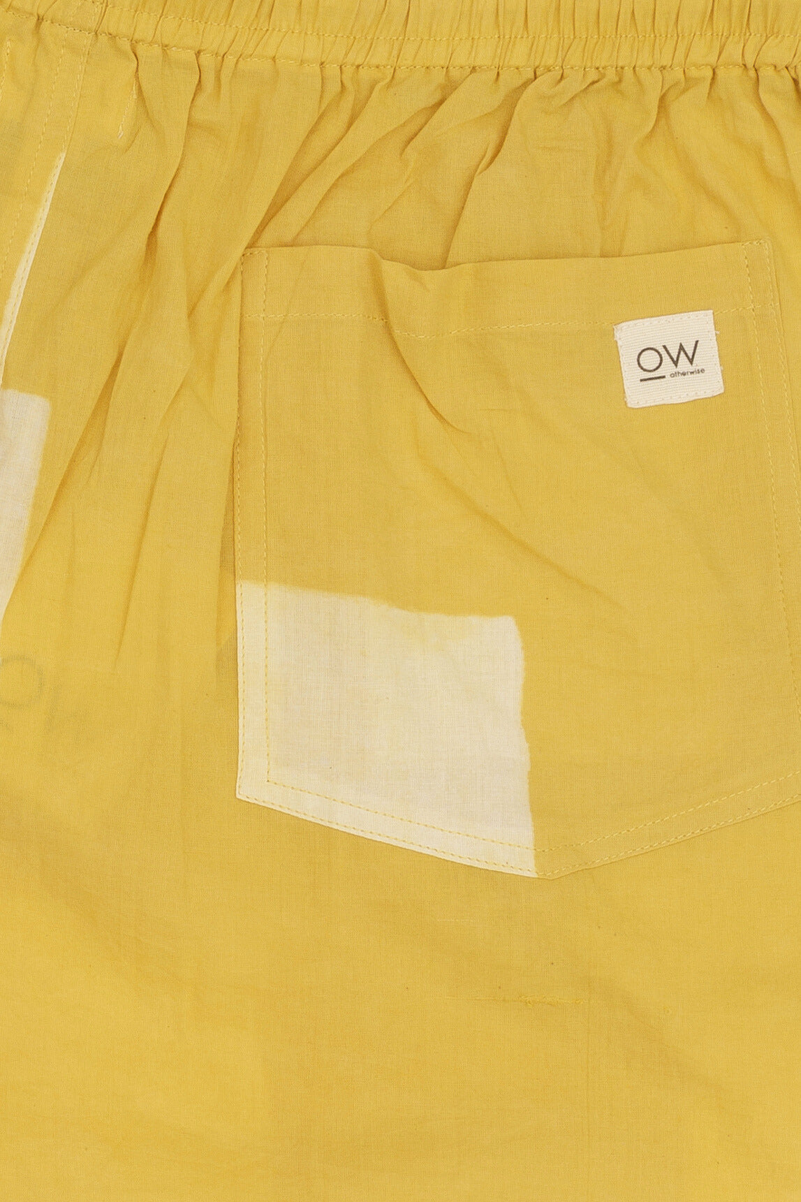 jaal hand-printed shorts in yellow